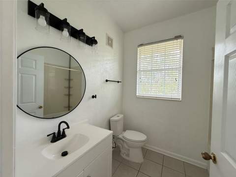 6380 Contessa Drive #303, Orlando FL - photo 13 of 16