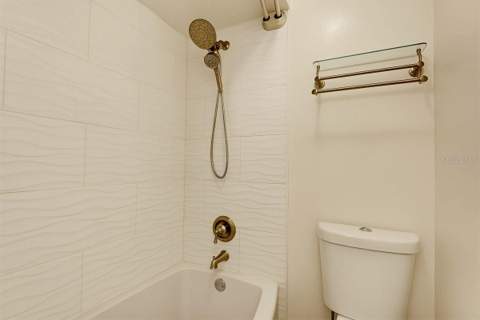 2226 Vista Palm Drive, Edgewater FL - photo 13 of 32
