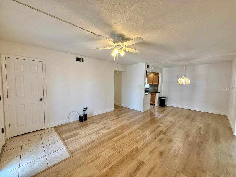 2 bedroom Condominium at 1960 Union Street #41, Oak Lake Park Condo, Clearwater — photo 4