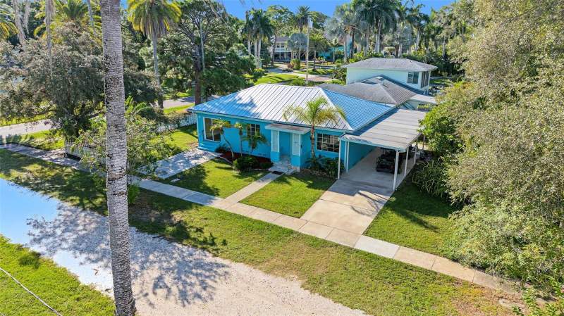 2 bedroom Single Family Residence at 603 Indiana Avenue, Crystal Beach Revised, Crystal Beach — photo 2