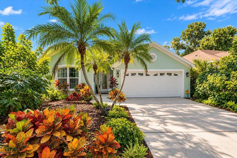 3 bedroom Single Family Residence at 68 Tall Trees Court, Oak Court Ph 2A And 2B, Sarasota — photo 2