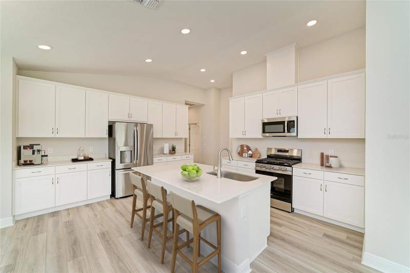 3 bedroom Villa at 12361 Oak Hill Way, Crosswind Point, Parrish — photo 2