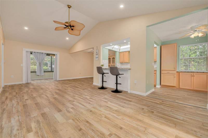 2 bedroom Villa at 12432 Knollbrook Lane, Shadow Run, Hudson — photo 4