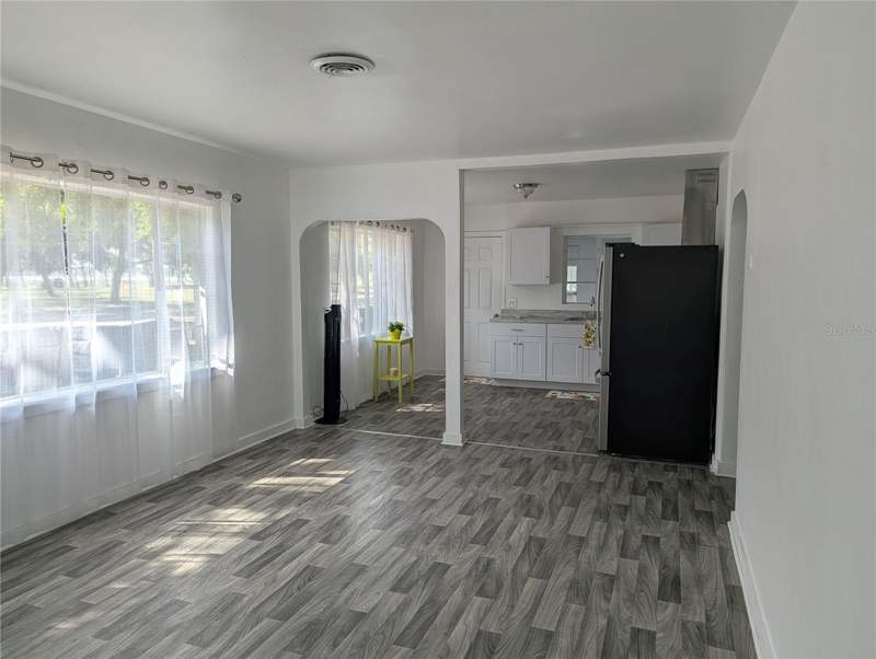 2 bedroom Single Family Residence at 3834 Dr Martin Luther King Jr Street, Lake Maggiore Terrace, St Petersburg — photo 5