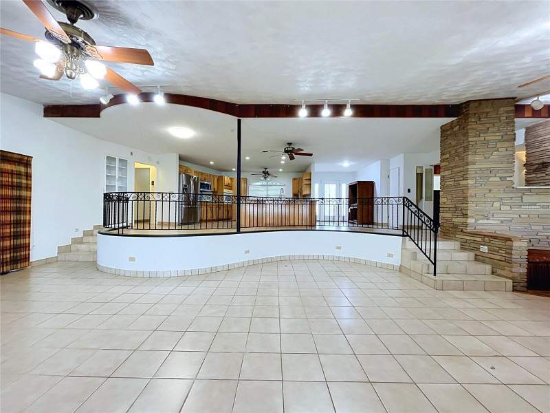 3 bedroom Single Family Residence at 1348 Edgewater Beach Drive, Edgewater Beach Resub, Lakeland — photo 5