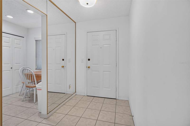 2 bedroom Condominium at 725 83rd Avenue #205, Trafalgar Square Condo, St Petersburg — photo 4