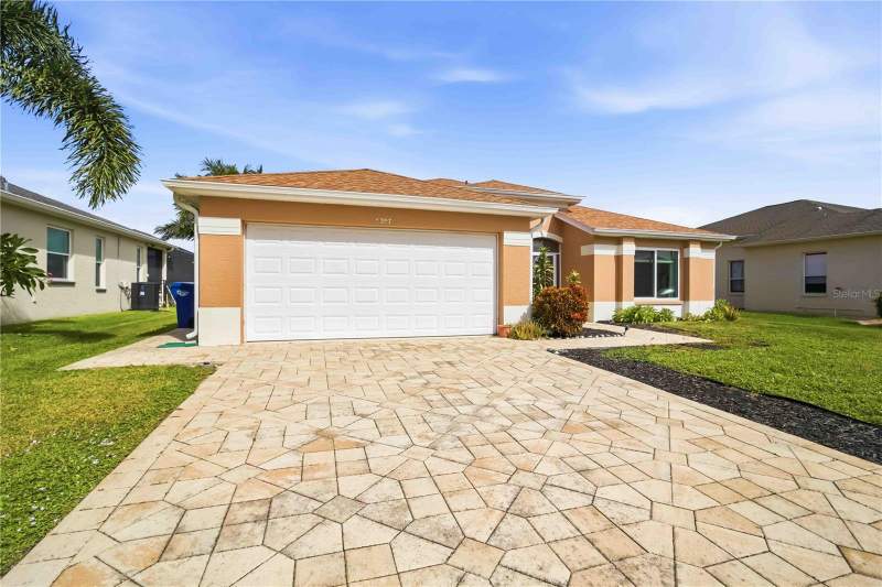 3 bedroom Single Family Residence at 5207 52nd Avenue, Glenn Lakes Ph 3, Bradenton — photo 2