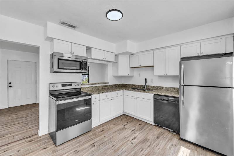 3 bedroom Single Family Residence at 218 6th Jpv Street, Jan Phyl Village Rep, Winter Haven — photo 5