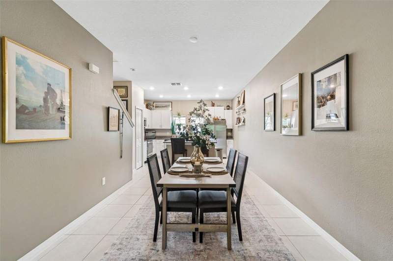 2 bedroom Townhouse at 852 Tennyson Mill Circle, Palm River Twnhms Ph 2, Tampa — photo 5