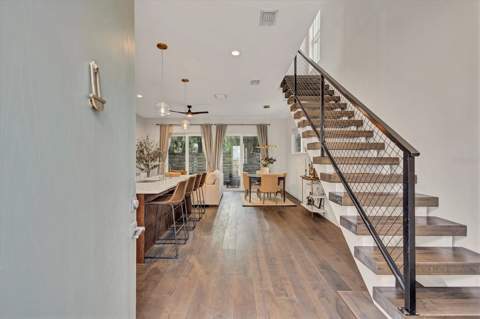 349 7th Street, St Petersburg FL - photo 6 of 6