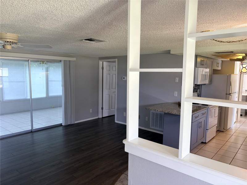 2 bedroom Single Family Residence at 3544 Wilson Drive, Tahitian Dev, Holiday — photo 5