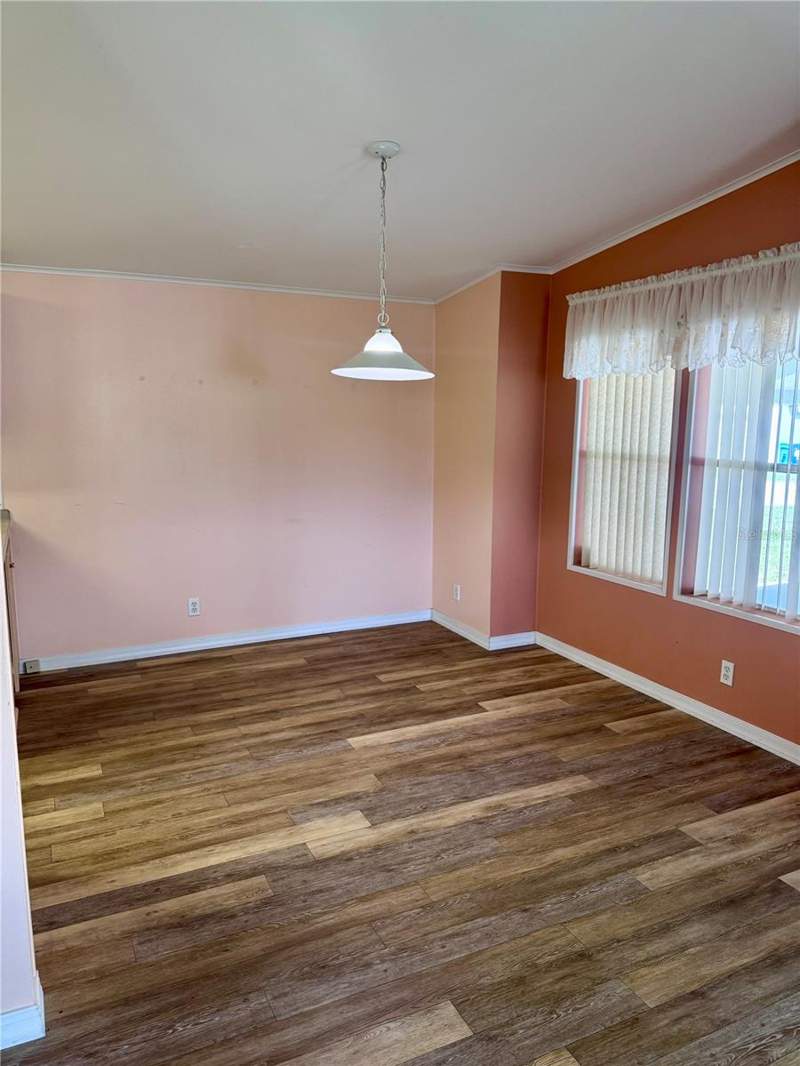 2 bedroom Manufactured Home at 4385 Maple Avenue, Terra Mar Village Mhp Sec 03, Edgewater — photo 5