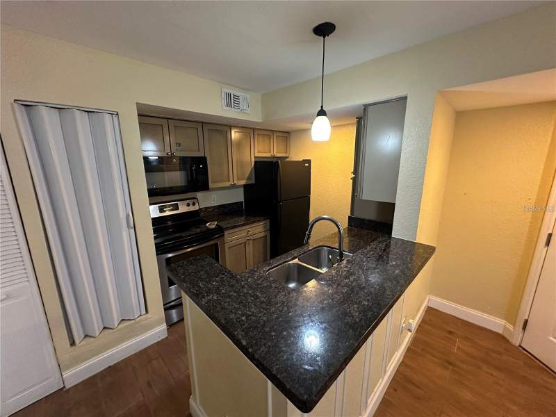 1 bedroom Condominium at 5108 Conroy Road #1713, Residences/Millenia, Orlando — photo 4