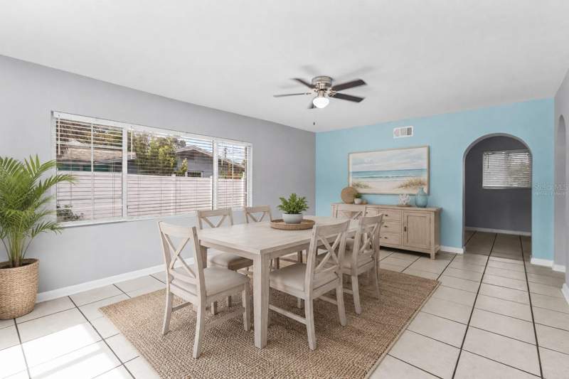 2 bedroom Single Family Residence at 605 S Florida Avenue, Karen Acres, Tarpon Springs — photo 3