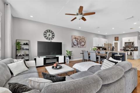 1028 Green Gate Boulevard, Groveland FL - photo 10 of 32