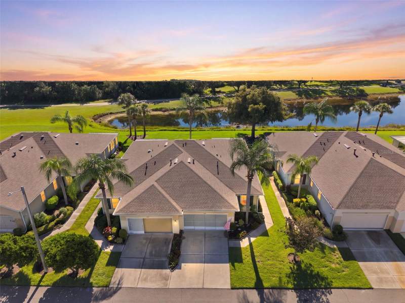 1231 FAIRWAY GREENS DRIVE #45 home for sale in Fairbourne Condo