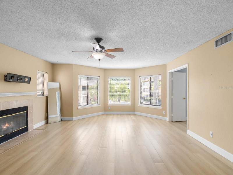 3 bedroom Condominium at 1550 S Belcher Road #421, Belleair Village Condo, Clearwater — photo 3