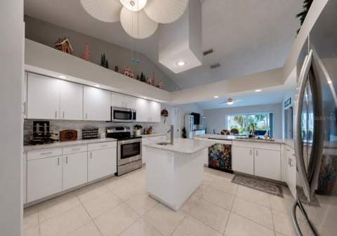 2027 New Bedford Drive, Sun City Center FL - photo 23 of 51