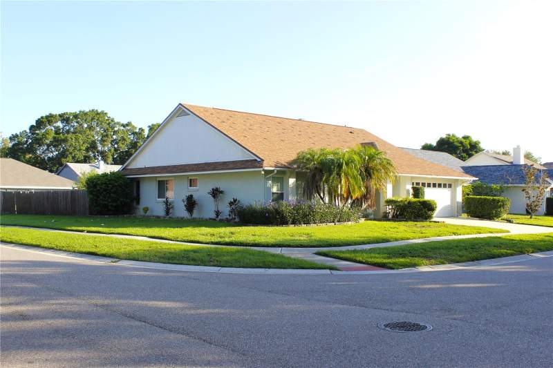 3 bedroom Single Family Residence at 1913 Firethorn Court, Watermill At Providence Lakes, Brandon — photo 3