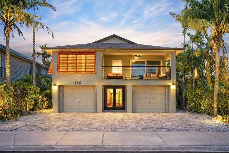 3 bedroom Single Family Residence at 15517 Gulf Boulevard, Lone Palm Beach 1st Add, Redington Beach — photo 2