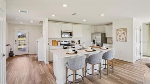 3026 Biltmore Lane, Wildwood FL - photo 7 of 34