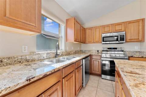 30407 Stapleton Street, Wesley Chapel FL - photo 12 of 49