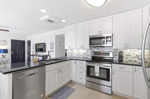 5280 Coquina Key Drive #A, St Petersburg FL - photo 17 of 78