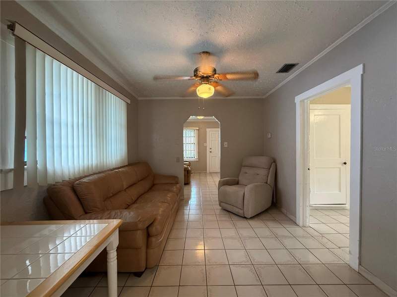 3 bedroom Single Family Residence at 2933 W Walnut Street, Mac Farlanes Rev Map Of Add, Tampa — photo 4