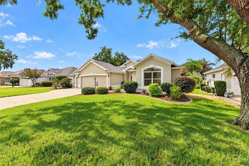 3 bedroom Single Family Residence at 7775 SE 168th Lone Oak Loop, The Villages, The Villages — photo 5