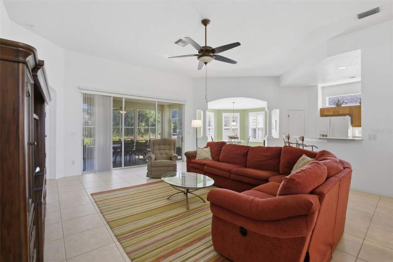 3 bedroom Single Family Residence at 5922 Sage Leaf Place, Legacy Of Leesburg, Unit 06, Leesburg — photo 5