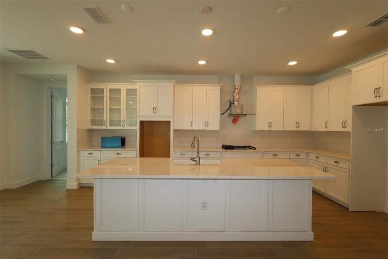 4 bedroom Single Family Residence at 3850 WOLVES CREEK PLACE, WILLOW RUN, APOPKA — photo 4