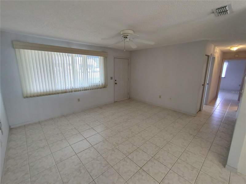 2 bedroom Single Family Residence at 8690 SW 108th Place, Oak Run Nbrhd 02, Ocala — photo 3