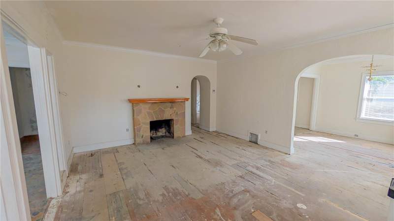 4 bedroom Single Family Residence at 852 4th Avenue, Langs Bungalow Court, St Petersburg — photo 2