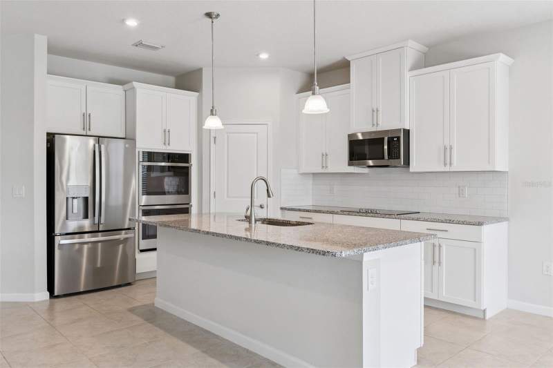 4 bedroom Single Family Residence at 2106 Havasu Falls Drive, Lakewood Park Phase 2, Deland — photo 5