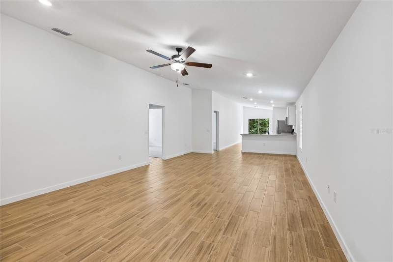 3 bedroom Single Family Residence at 6260 Pinehurst Drive, Spring Hill, Spring Hill — photo 2