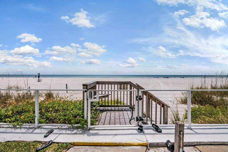 2 bedroom Townhouse at 17960 Gulf Boulevard #121, Sunset Reef, Redington Shores — photo 4
