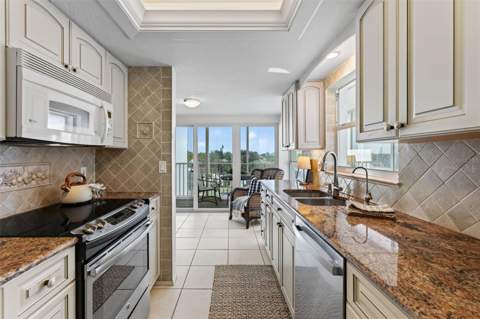 633 Alhambra Road #508, Venice FL - photo 12 of 35