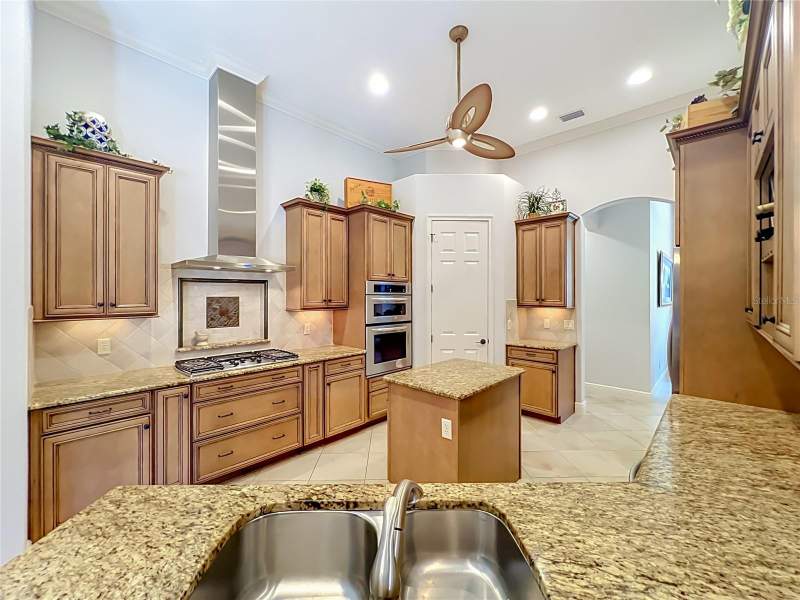 4 bedroom Single Family Residence at 7456 Pointe Venezia Drive, Venezia, Orlando — photo 5