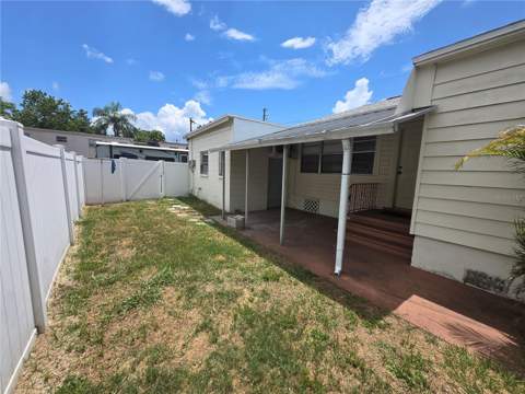 146 NE Madison Circle, St Petersburg FL - photo 23 of 25