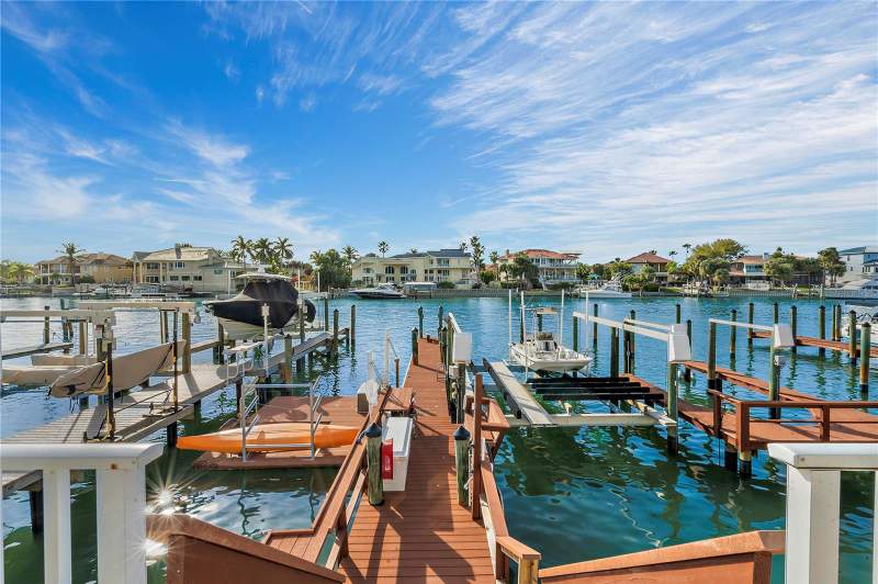 5 bedroom Townhouse at 830 Pinellas Bayway, Anglers Wharf Twnhms, Tierra Verde — photo 3