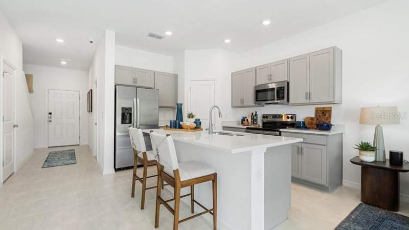 3 bedroom Townhouse at 7202 Grand Forest Way, Towns At Tiburon, Nokomis — photo 2