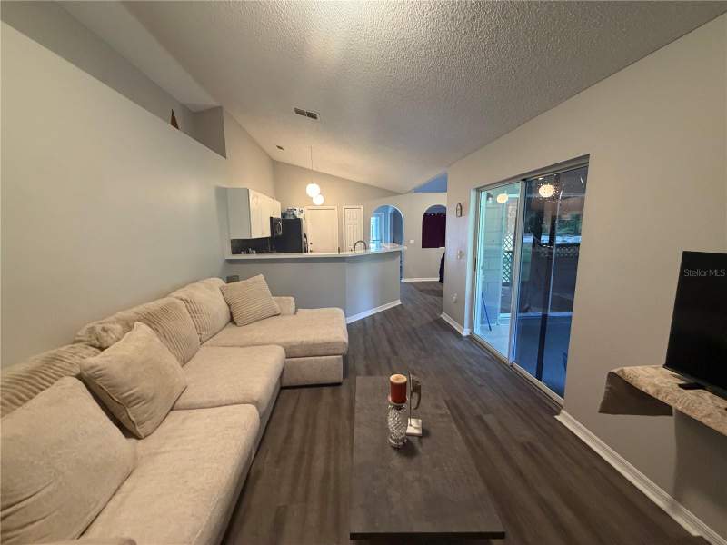 4 bedroom Single Family Residence at 346 Cocoa Court, Poinciana Village 1 Nbhd 1 North, Kissimmee — photo 4