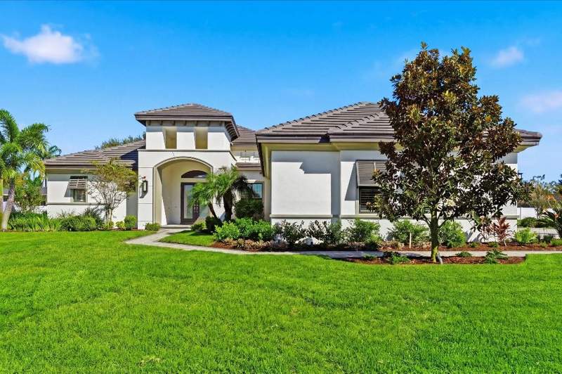 4 bedroom Single Family Residence at 4462 Emerald Palms Lane, Emerald Palms, Winter Haven — photo 2