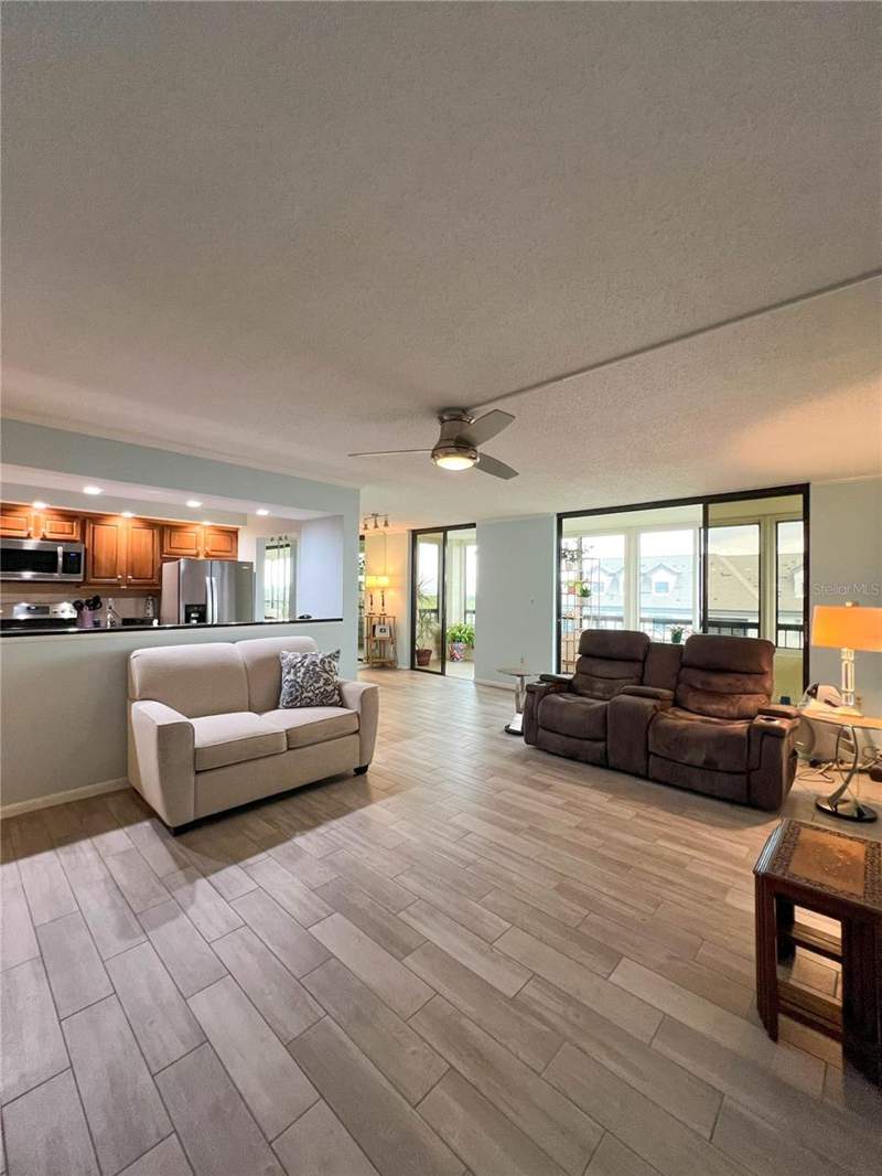 3 bedroom Condominium at 14810 Rue De Bayonne #7G, Feather Pointe I Condo, Clearwater — photo 3