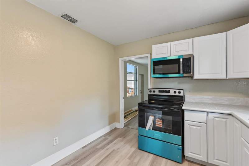 3 bedroom Single Family Residence at 6317 N Central Avenue, North Park, Tampa — photo 4