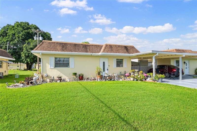 2 bedroom Single Family Residence at 2208 Gardenia Way, Camille Gardens 03, Lehigh Acres — photo 2