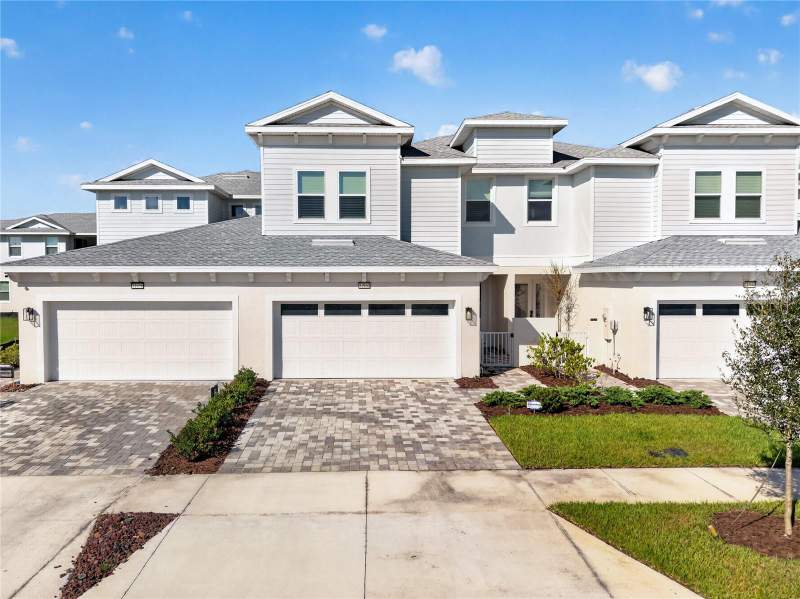 3 bedroom Townhouse at 31950 ANCHOR POINT DRIVE, EPPERSON CRYSTAL LAGOON TWNHMS, WESLEY CHAPEL — photo 1