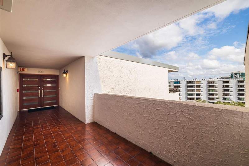 2 bedroom Condominium at 5700 Mariner Street #803, 5700 Mariner Condo, Tampa — photo 5