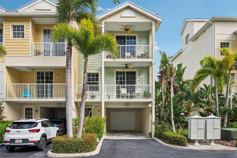3 bedroom Townhouse at 533 Bahia Beach Boulevard, Bahia Beach Townhomes Ph 1A, Ruskin — photo 4