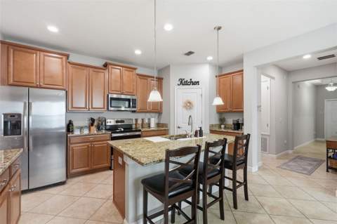 11804 Valhalla Woods Drive, Riverview FL - photo 9 of 37